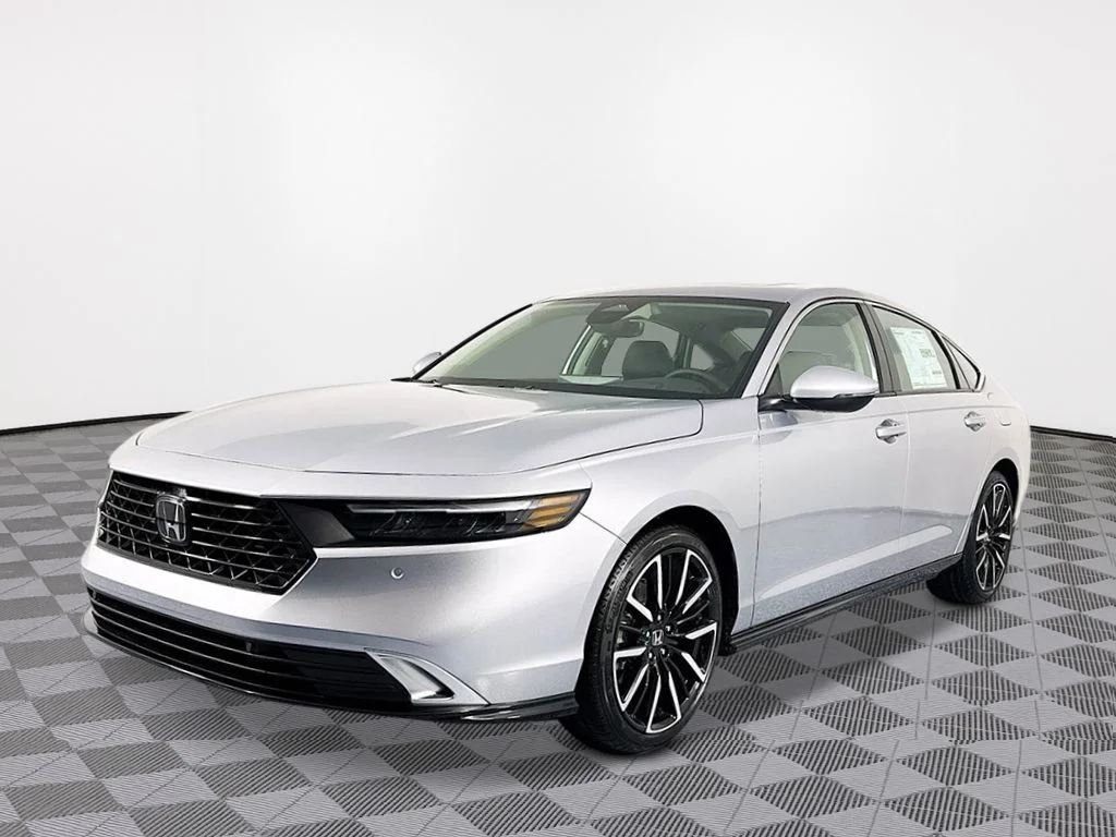 2026 Honda Accord Hybrid Touring's photo