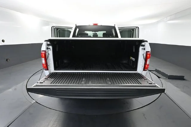 Used 2020 White Ford XLT image 30