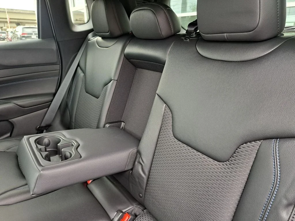 New 2026 Silver Jeep Latitude image 24