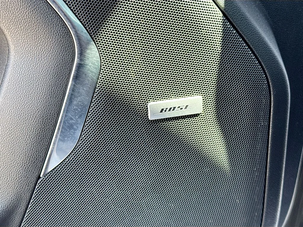 2022 Chevrolet Suburban RST - Photo 16