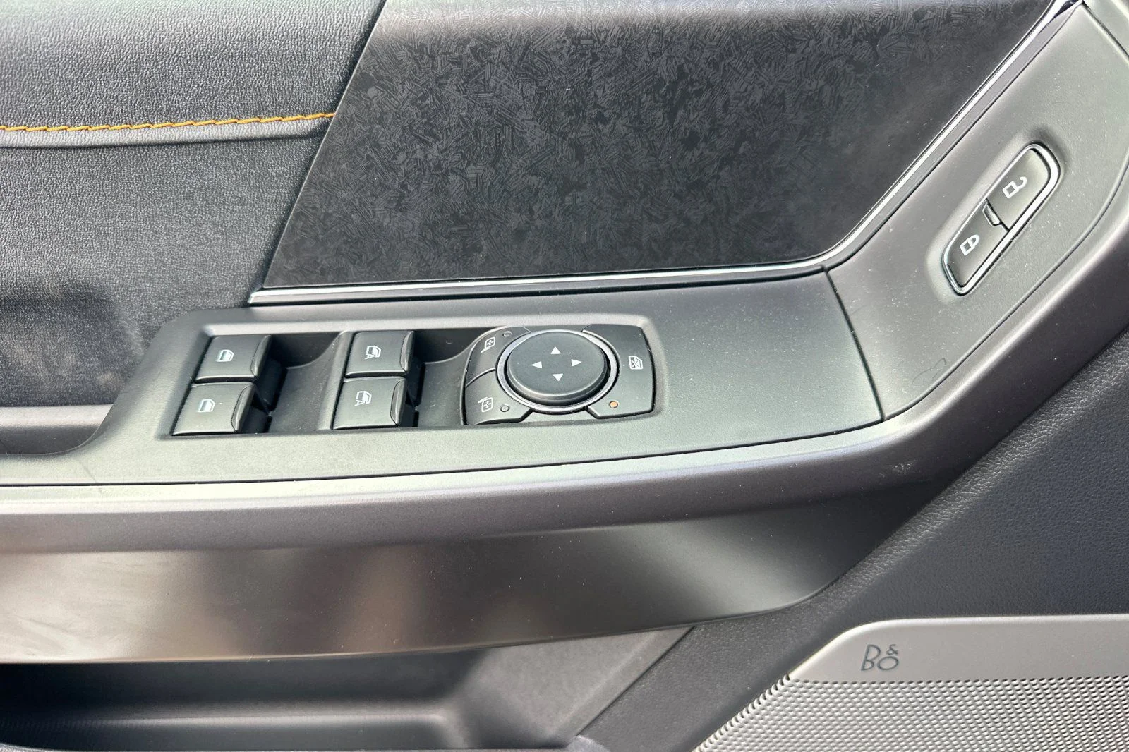 New 2026 White Ford Tremor image 7