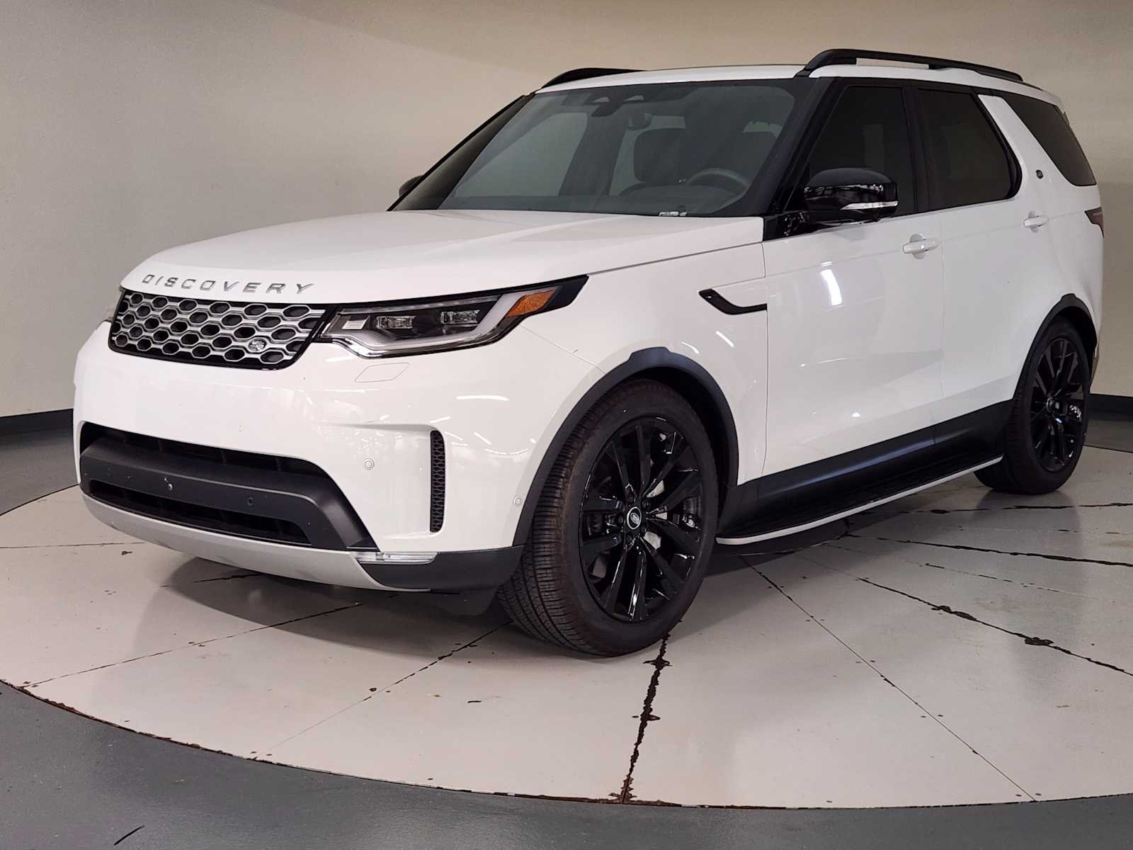 Pre-Owned 2026 Land Rover Discovery S