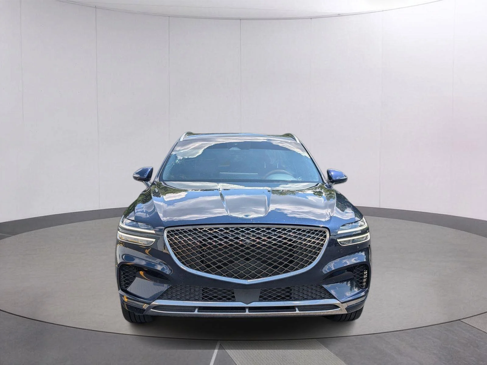 Used 2022 Adriatic Blue Genesis 2.5T image 8