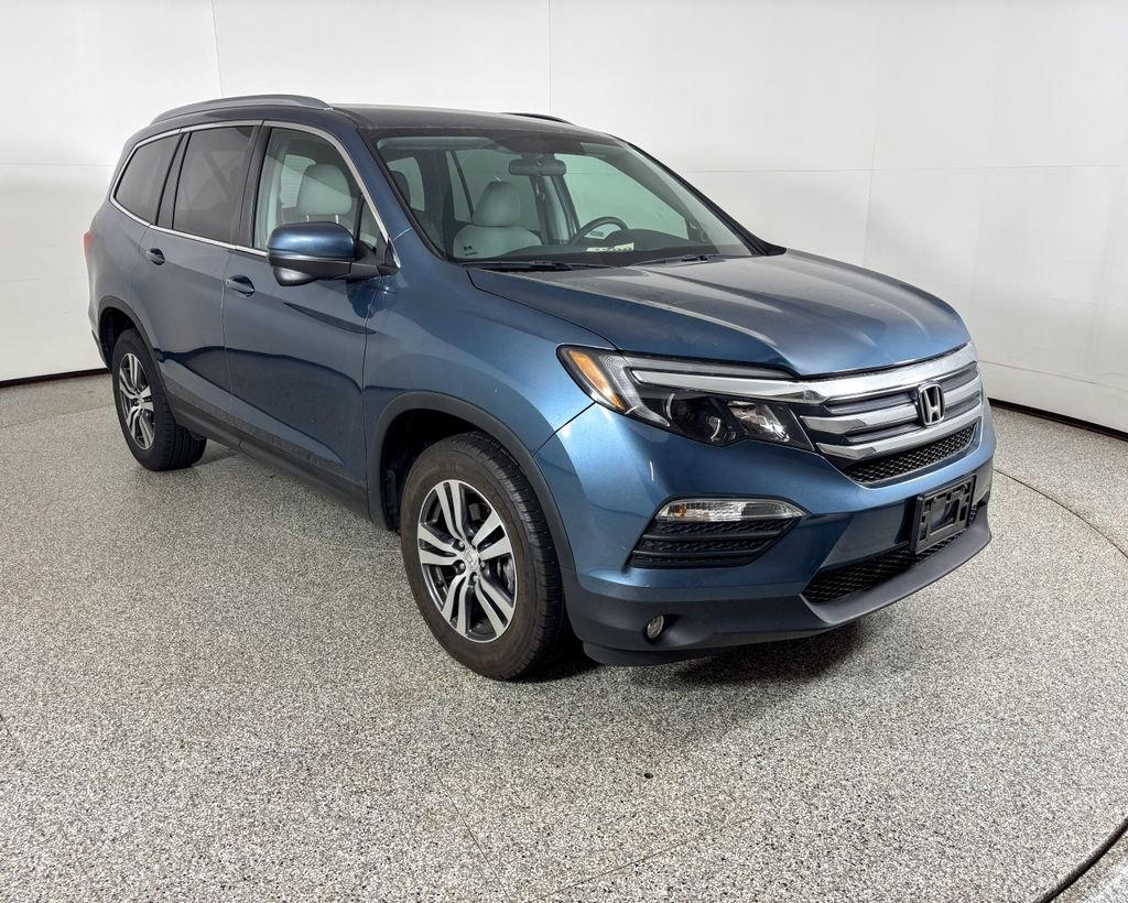 Used 2018  Honda EX image 4