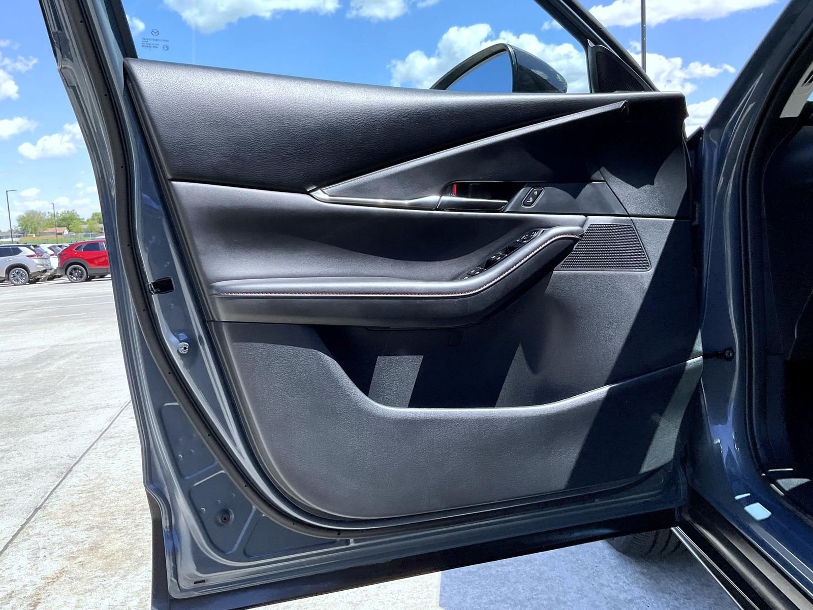 2023 Mazda CX-30 Carbon Edition - Photo 9