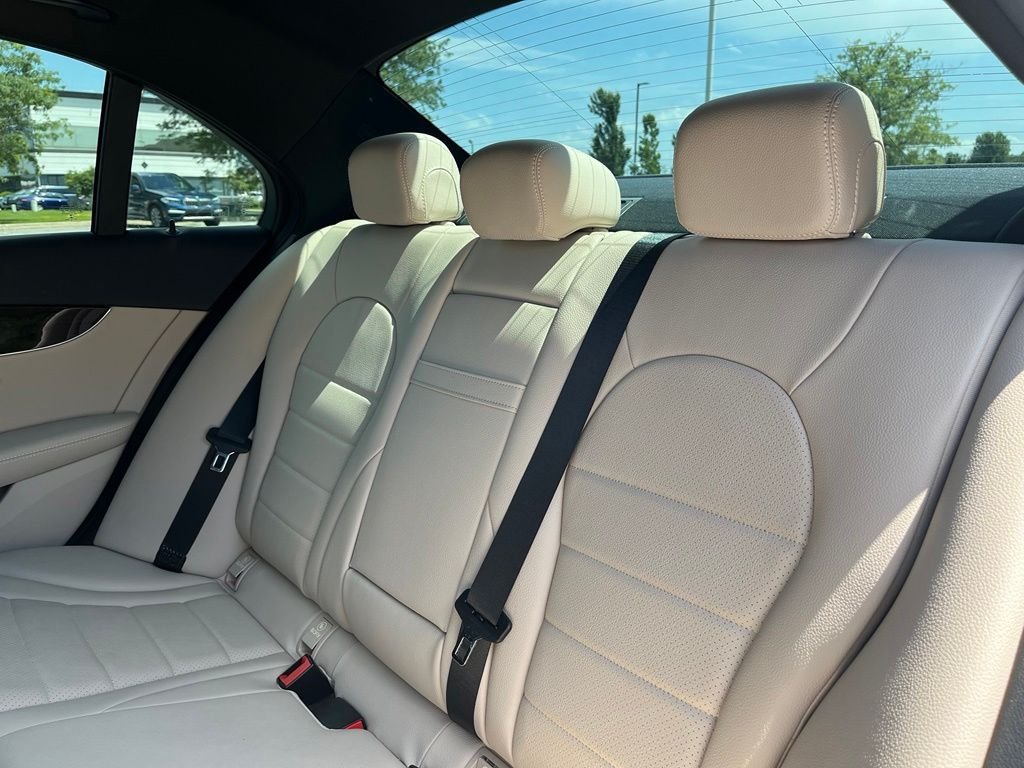 Used 2018 White Mercedes-Benz C 300 image 23