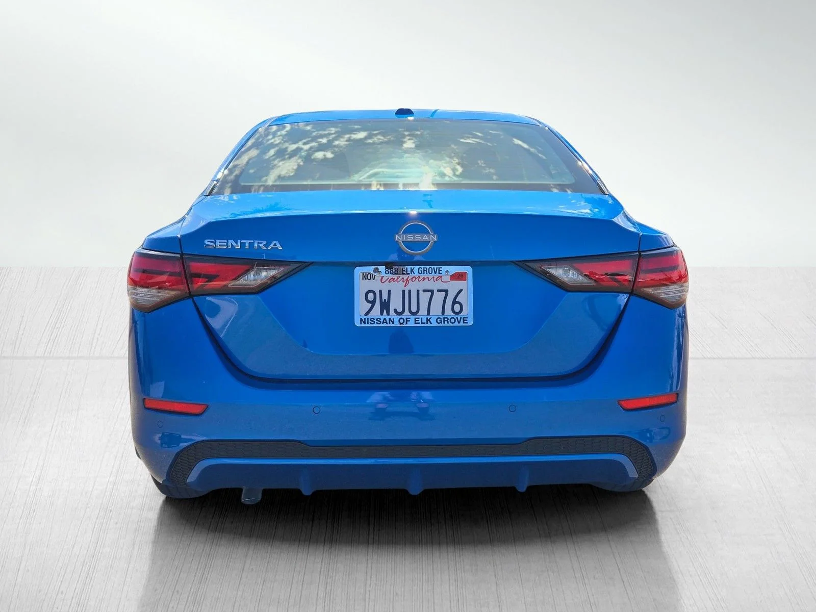 Used 2025 Electric Blue Metallic Nissan SV image 5