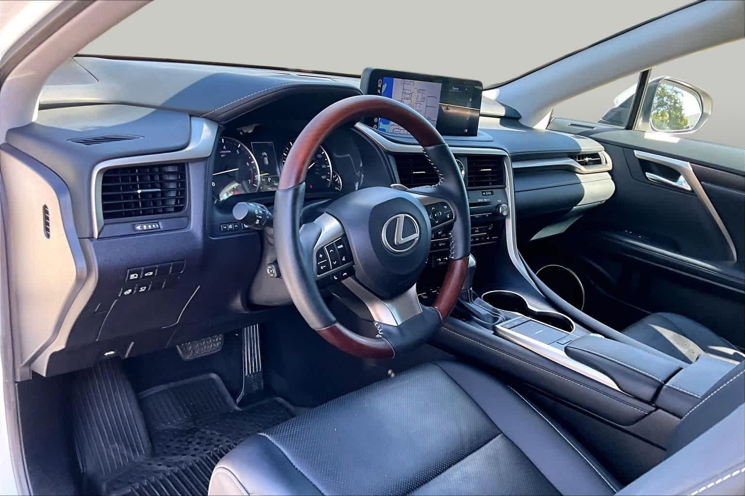 Used 2022 Eminent White Pearl Lexus  image 18