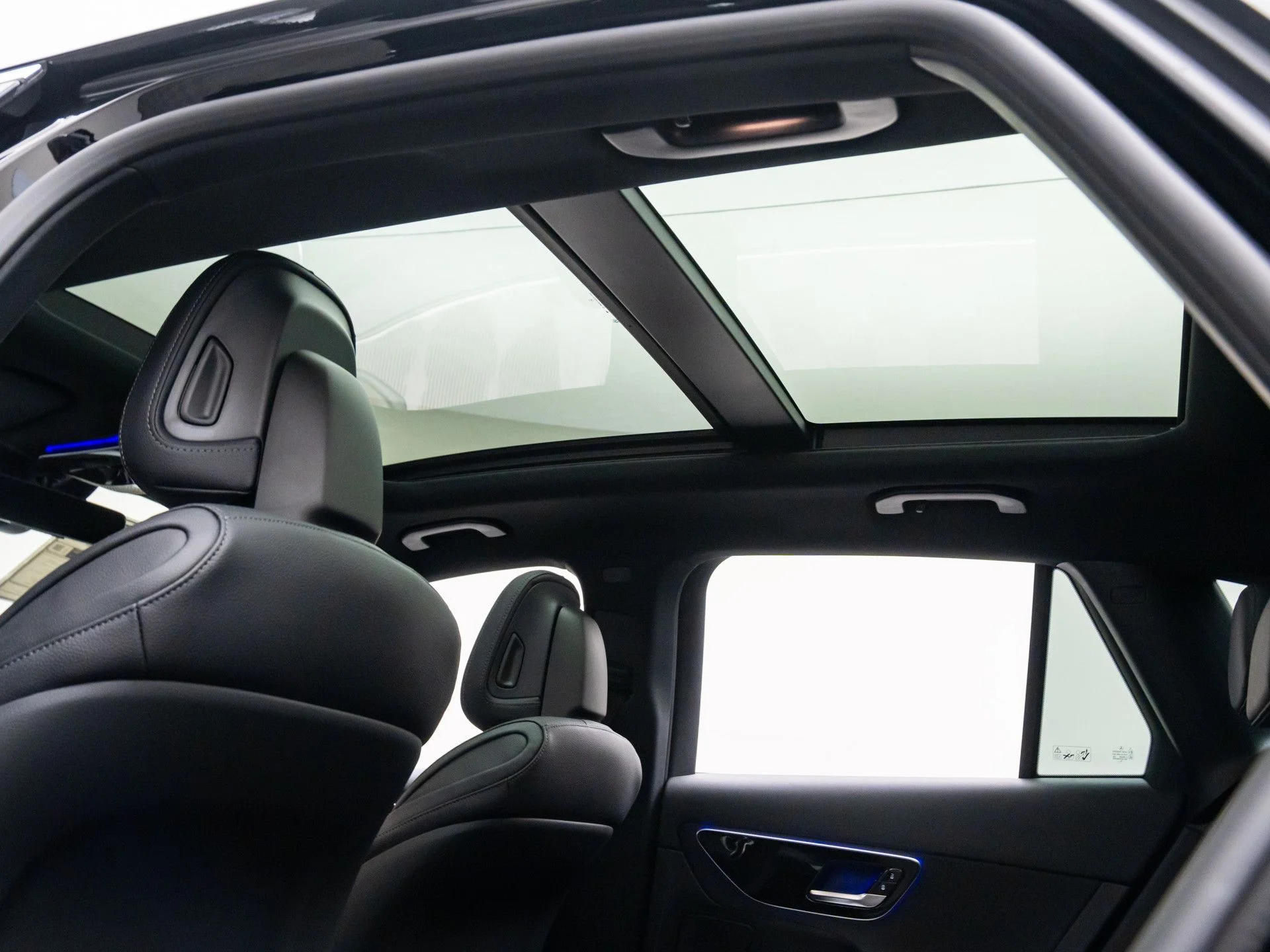 New 2026 Black Mercedes-Benz GLC 300 image 19