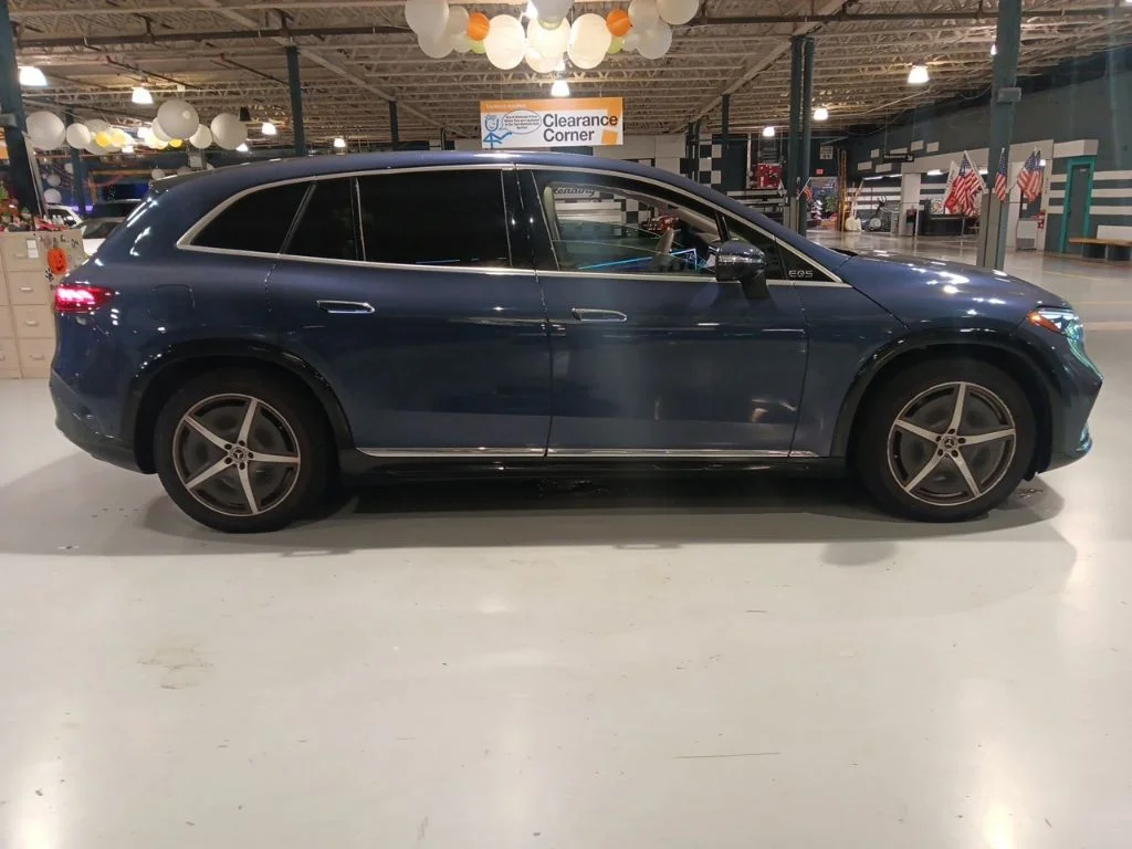 Used 2023 Blue Mercedes-Benz 580 image 15