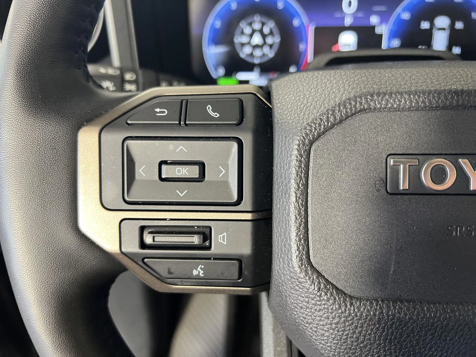 Used 2025 Underground Toyota Base image 10
