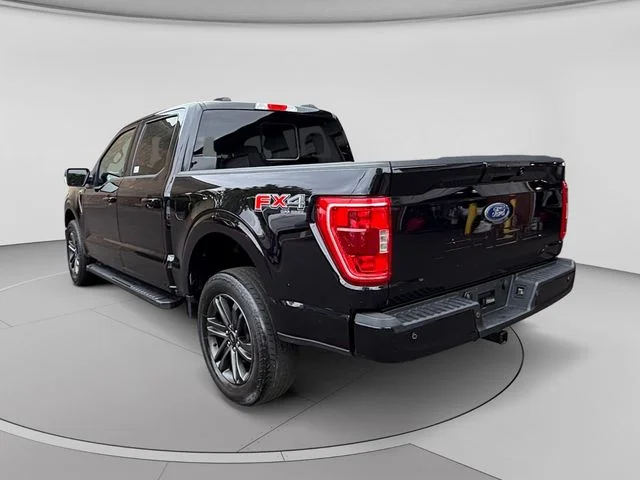 Used 2022 Black Ford XLT image 3