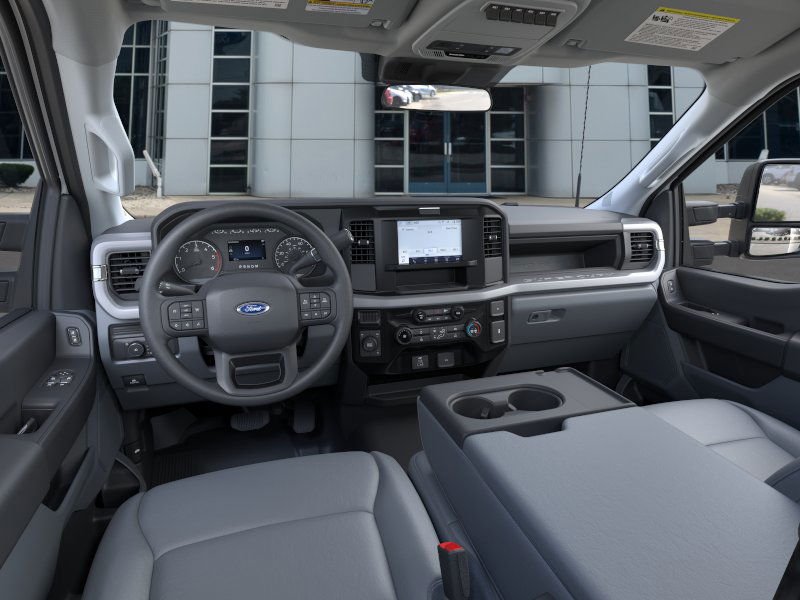 2025 Ford F-450 Super Duty Chassis Cab XL - Photo 31
