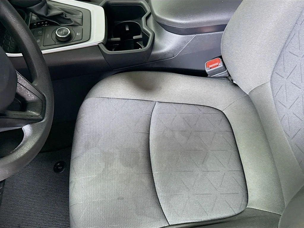 Used 2025 Silver Sky Metallic Toyota Hybrid XLE image 18