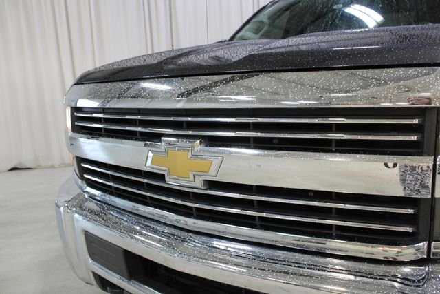 Used 2015 Tungsten Metallic Chevrolet LT image 29