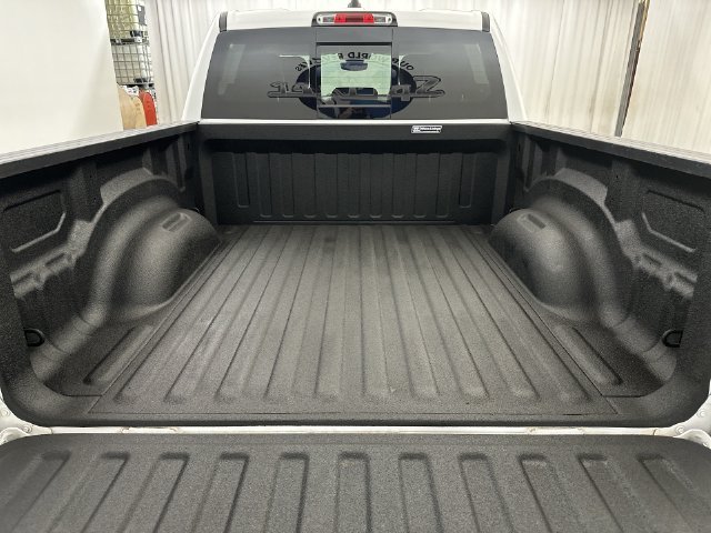 Used 2020 Bright White Clearcoat Ram Laramie image 24