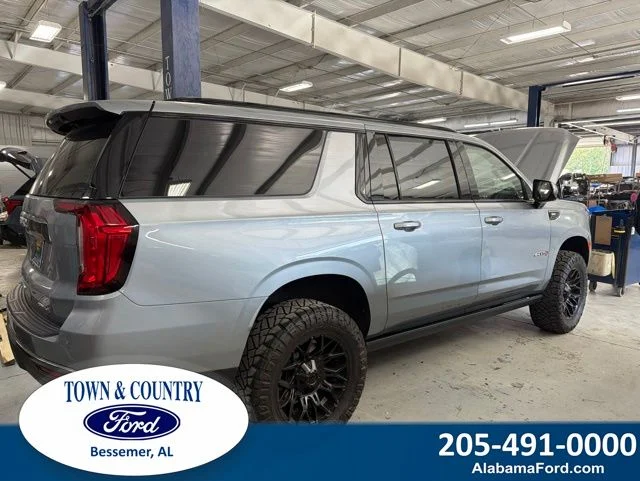 2024 GMC Yukon 4WD AT4's photo