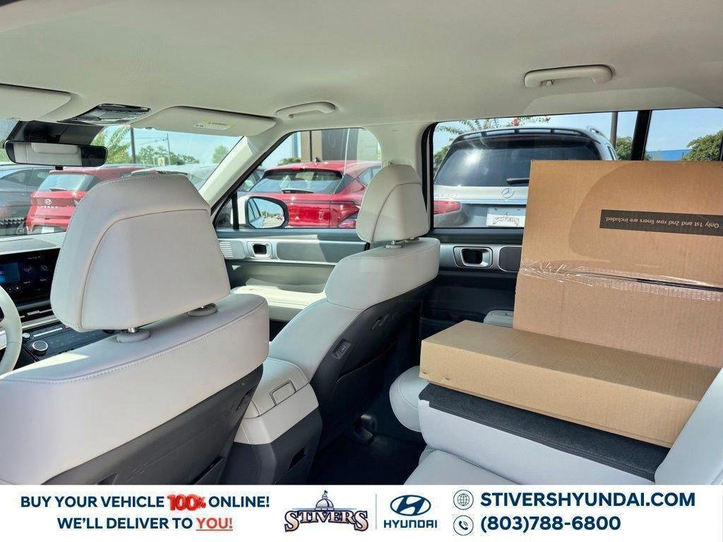 New 2027 White Hyundai SEL image 22