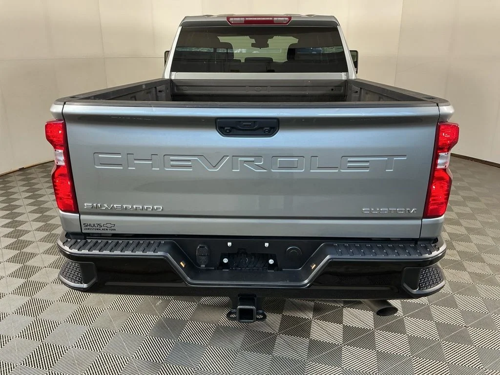 Used 2024 Gray Chevrolet Custom image 10