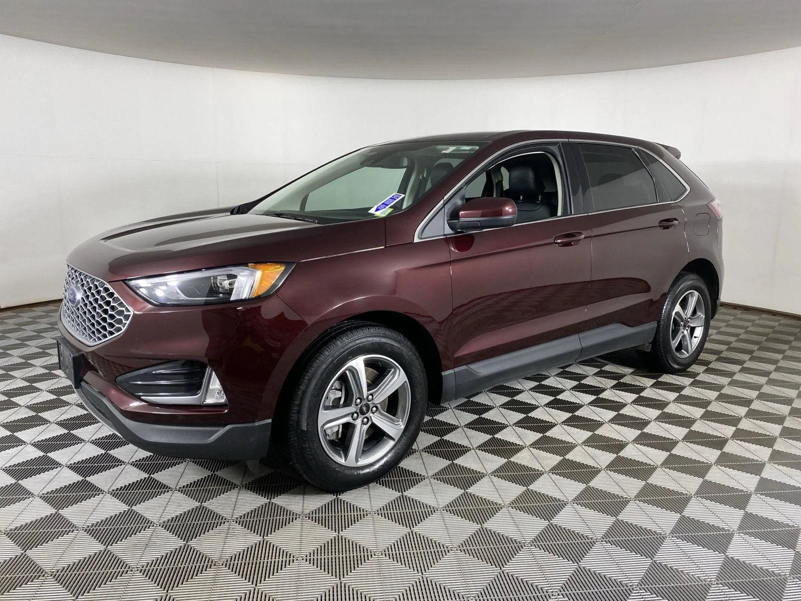 Used 2023 Burgundy Velvet Metallic Tinted Clearcoat Ford SEL image 6