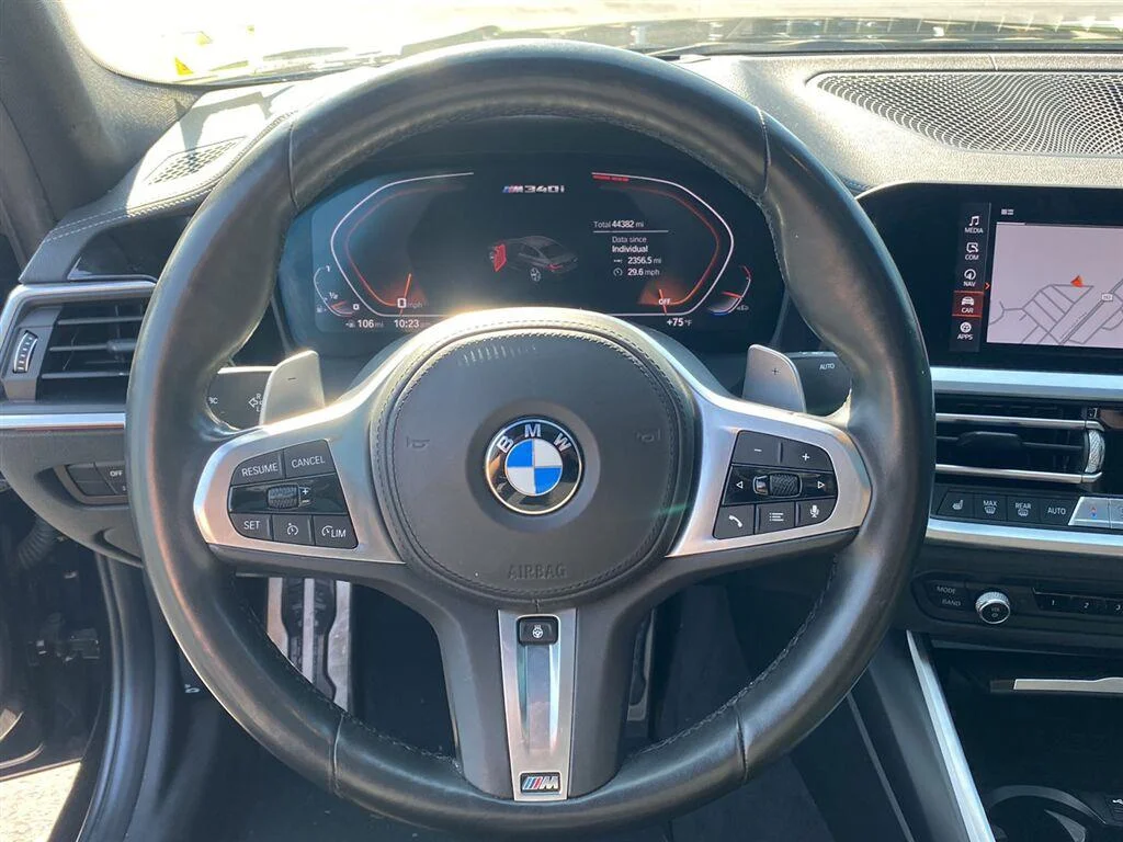 Used 2020 Black Sapphire Metallic BMW M340i xDrive image 17