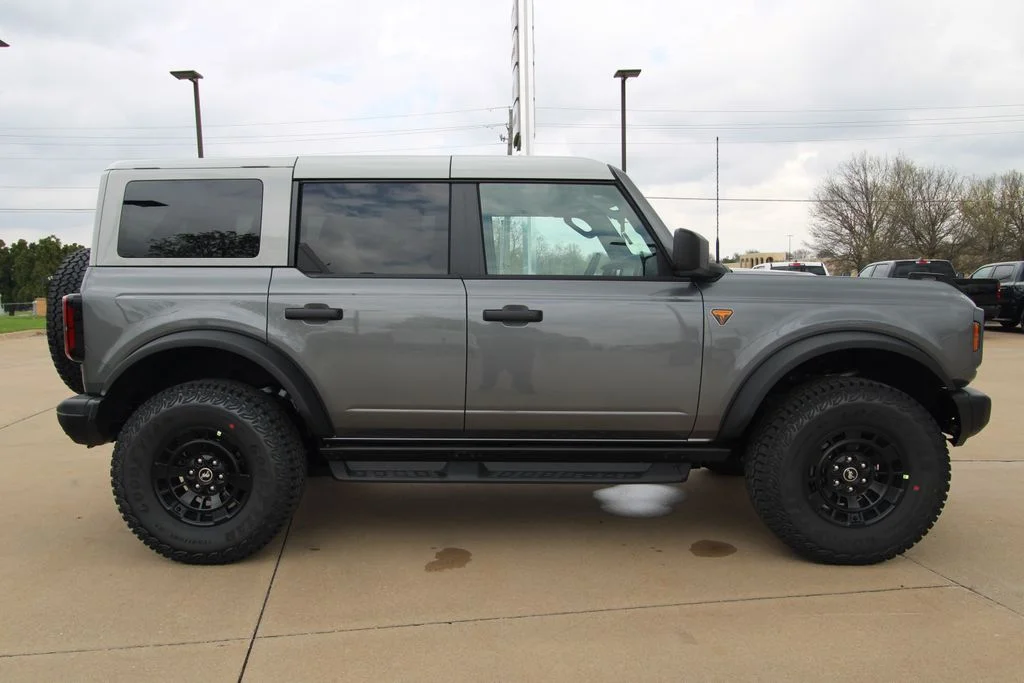 New 2026 Carbonized Gray Metallic Ford Badlands® image 44