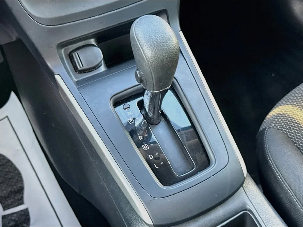 Used 2017 White Nissan S image 18