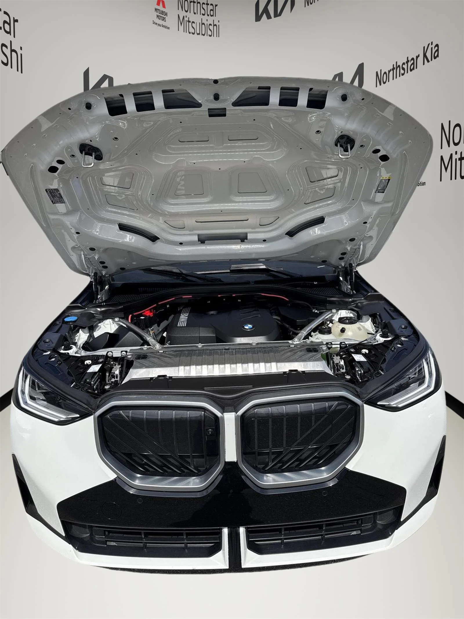 Used 2025 WHITE BMW 30 xDrive image 16