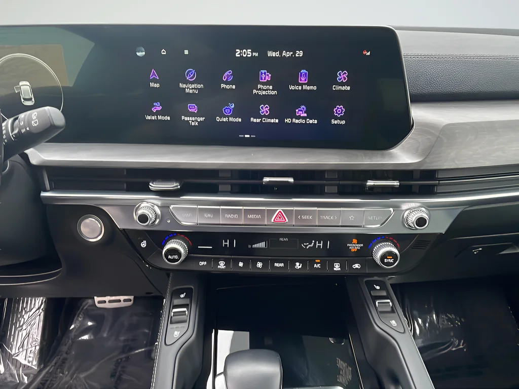 Used 2023 Black Kia SX-Prestige X-Pro image 24