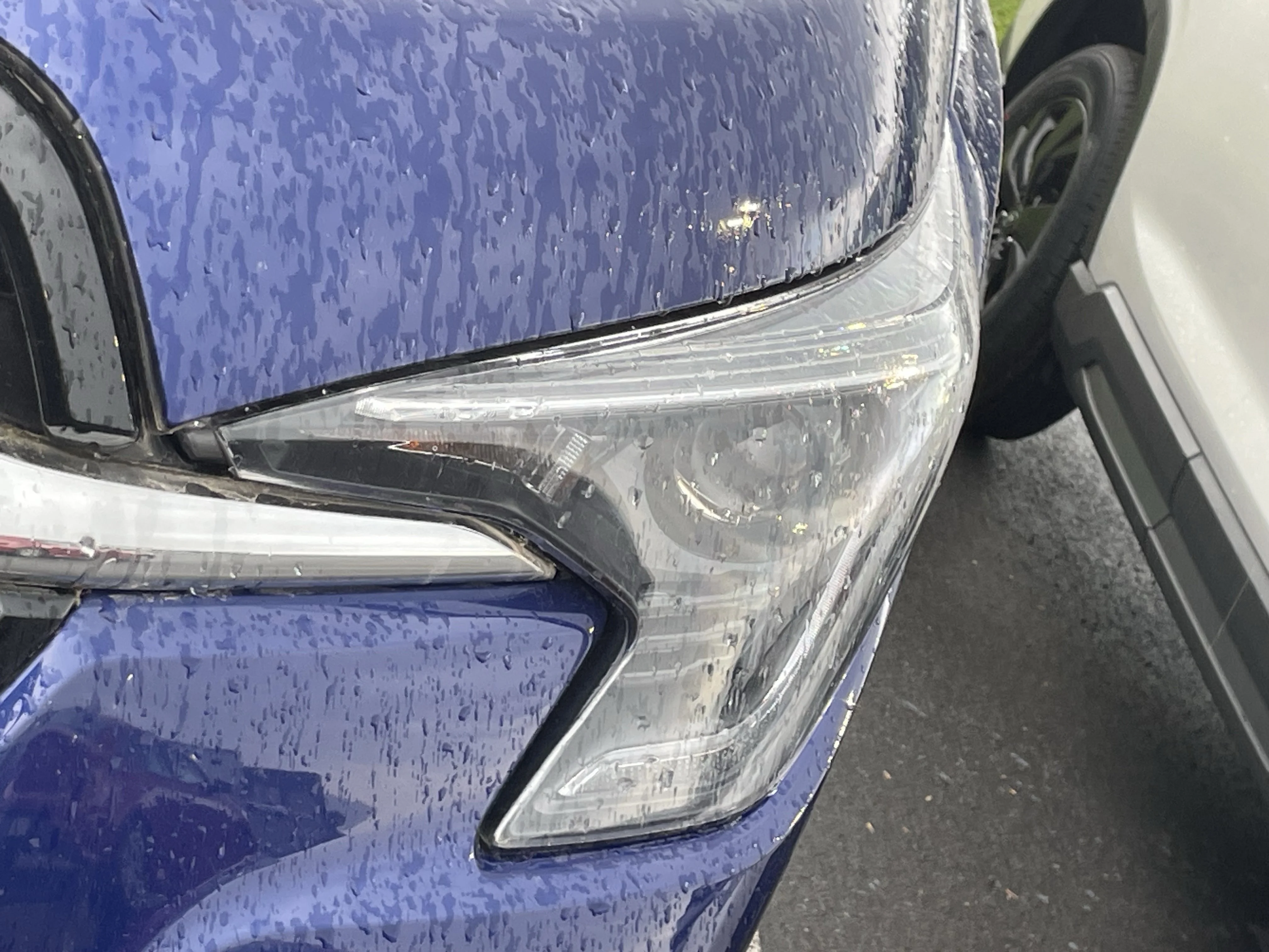 Used 2026 Sapphire Blue Pearl Subaru Limited image 7