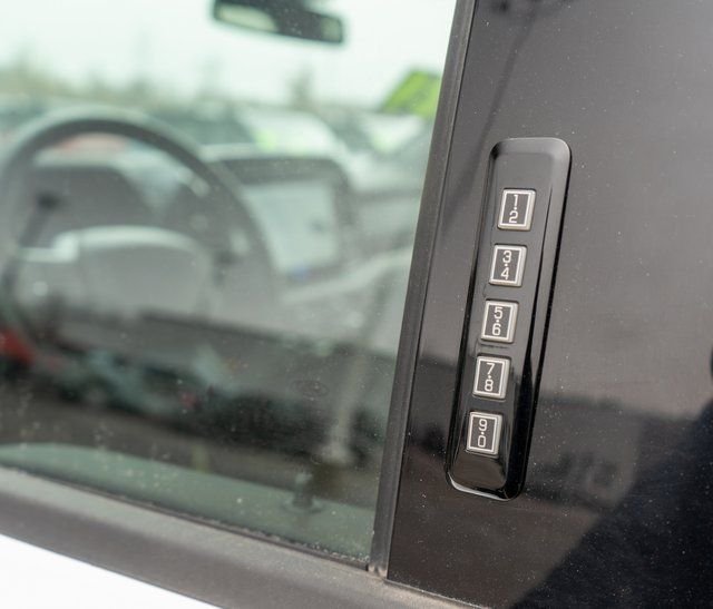 Used 2024 Oxford White Ford XLT image 15