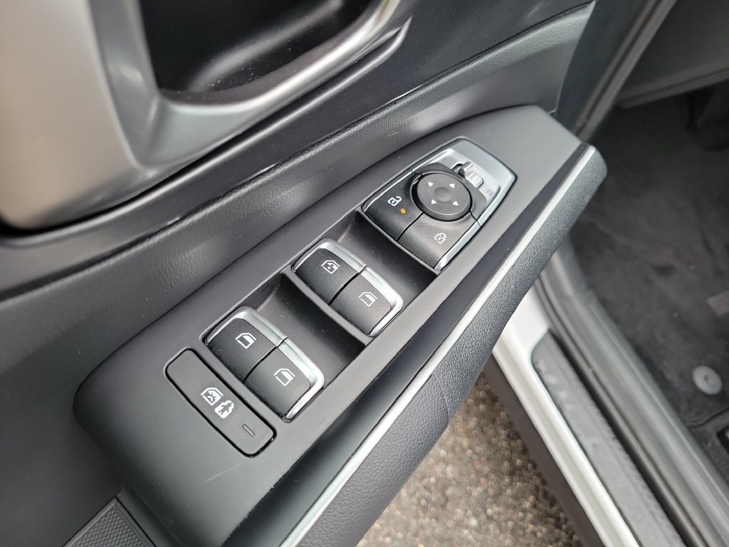 Certified Used 2025 Glacial White Pearl Kia S image 20
