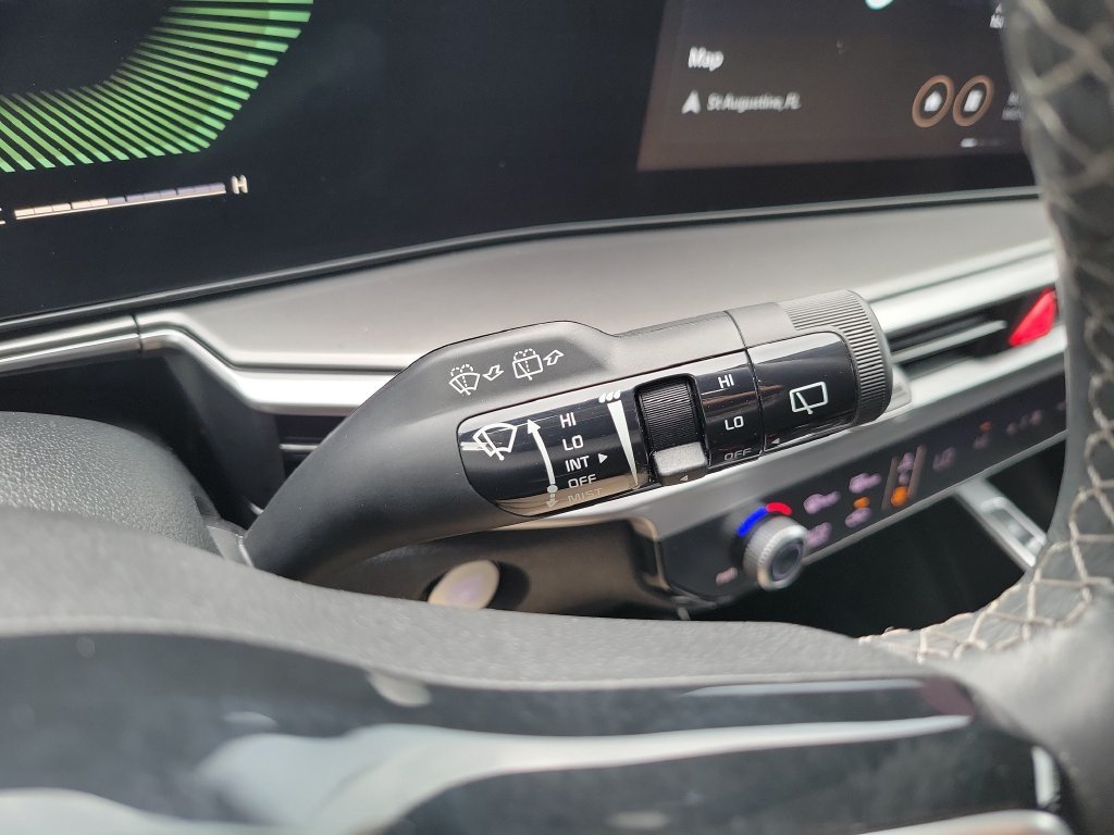 Certified Used 2025 Glacial White Pearl Kia S image 30