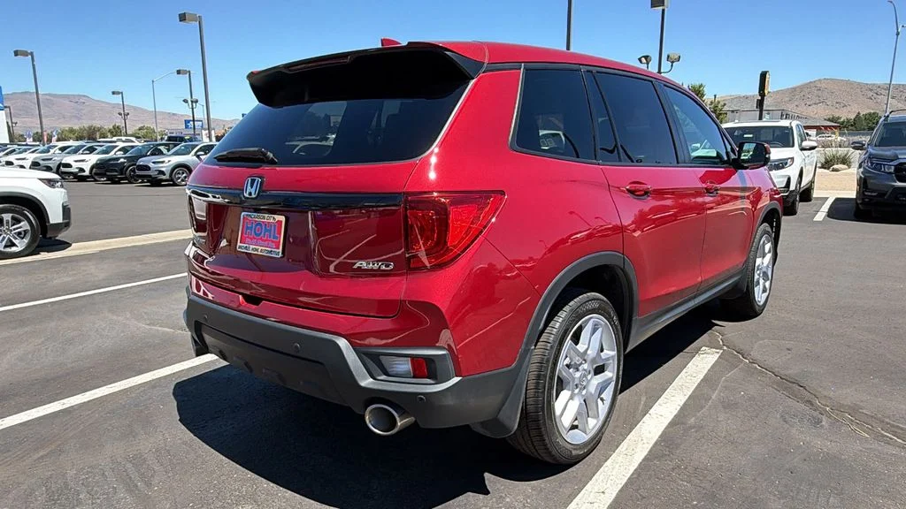 Used 2024 Radiant Red Metallic II Honda EX-L image 3