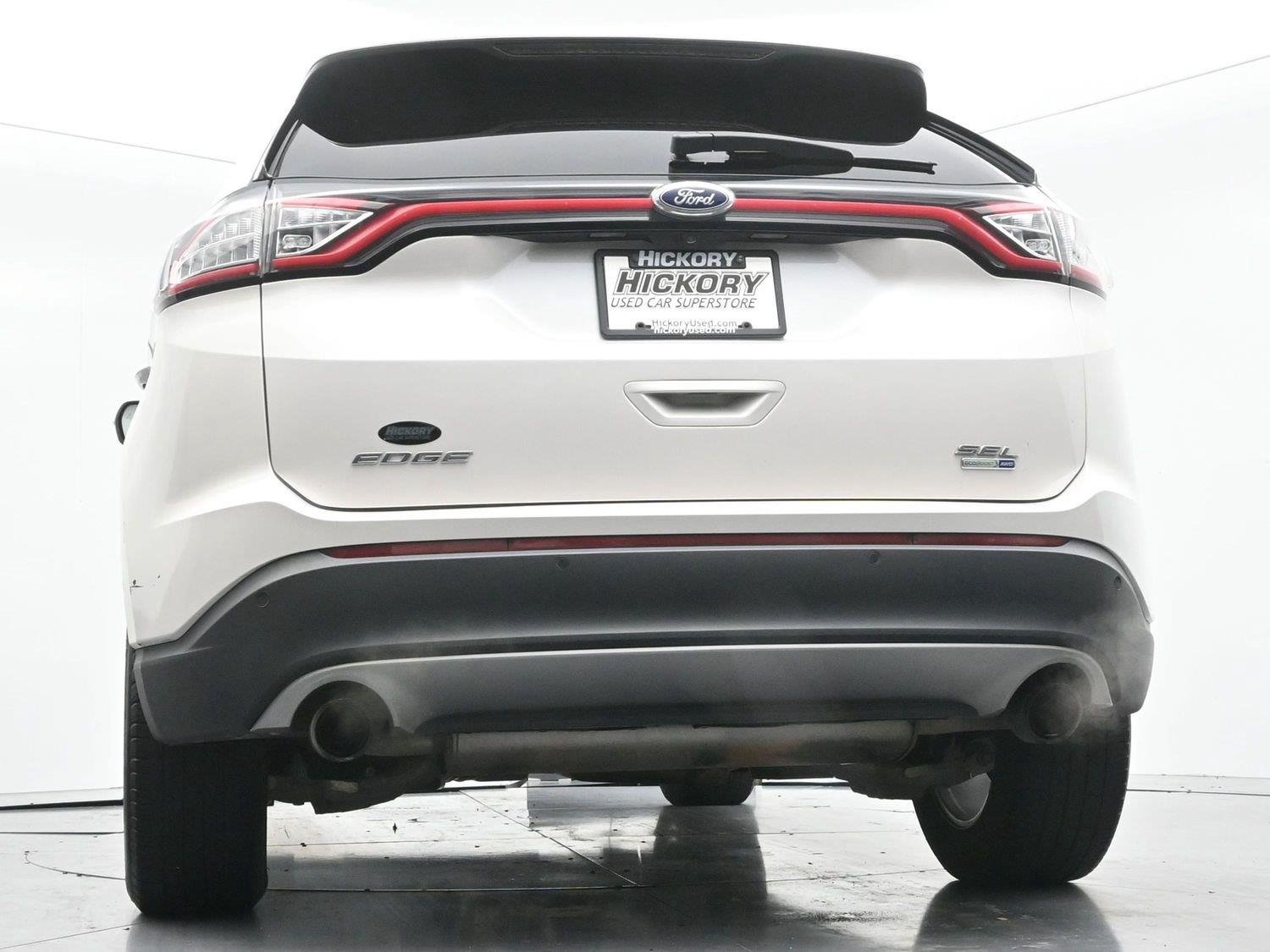 Used 2017 White Platinum Metallic Tri-Coat Ford SEL image 44