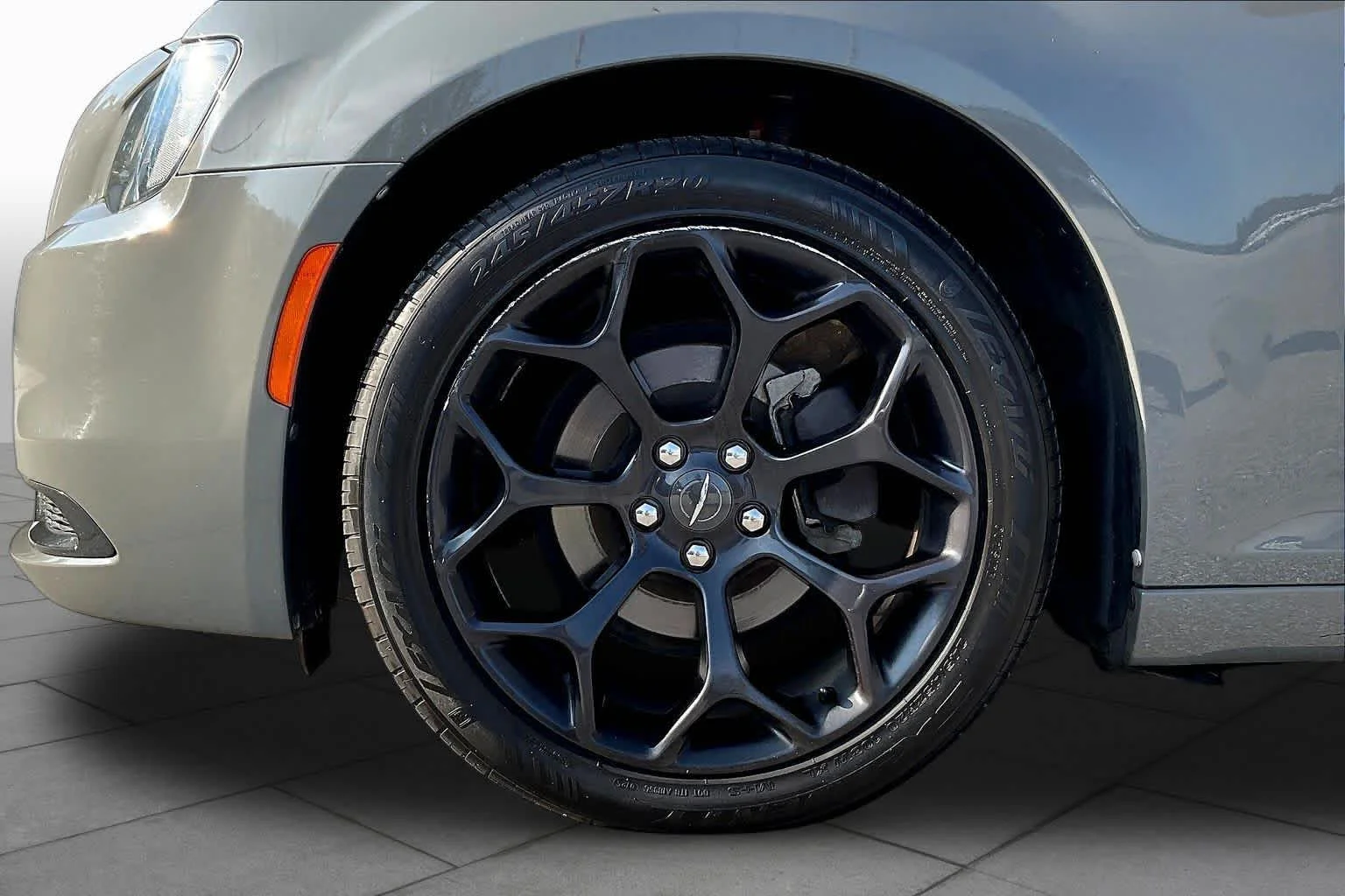 Used 2019 Ceramic Grey Clearcoat Chrysler Touring image 11