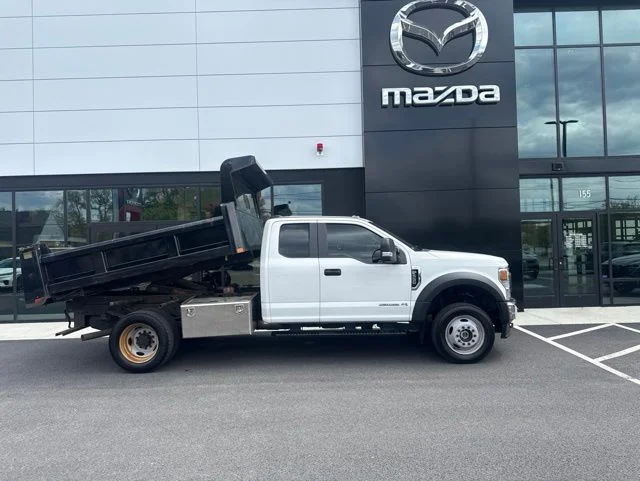 Used 2020 White Ford XL image 2