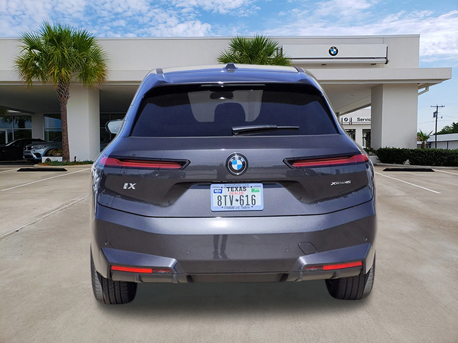 Used 2026 Dark Graphite Metallic BMW xDrive45 image 5