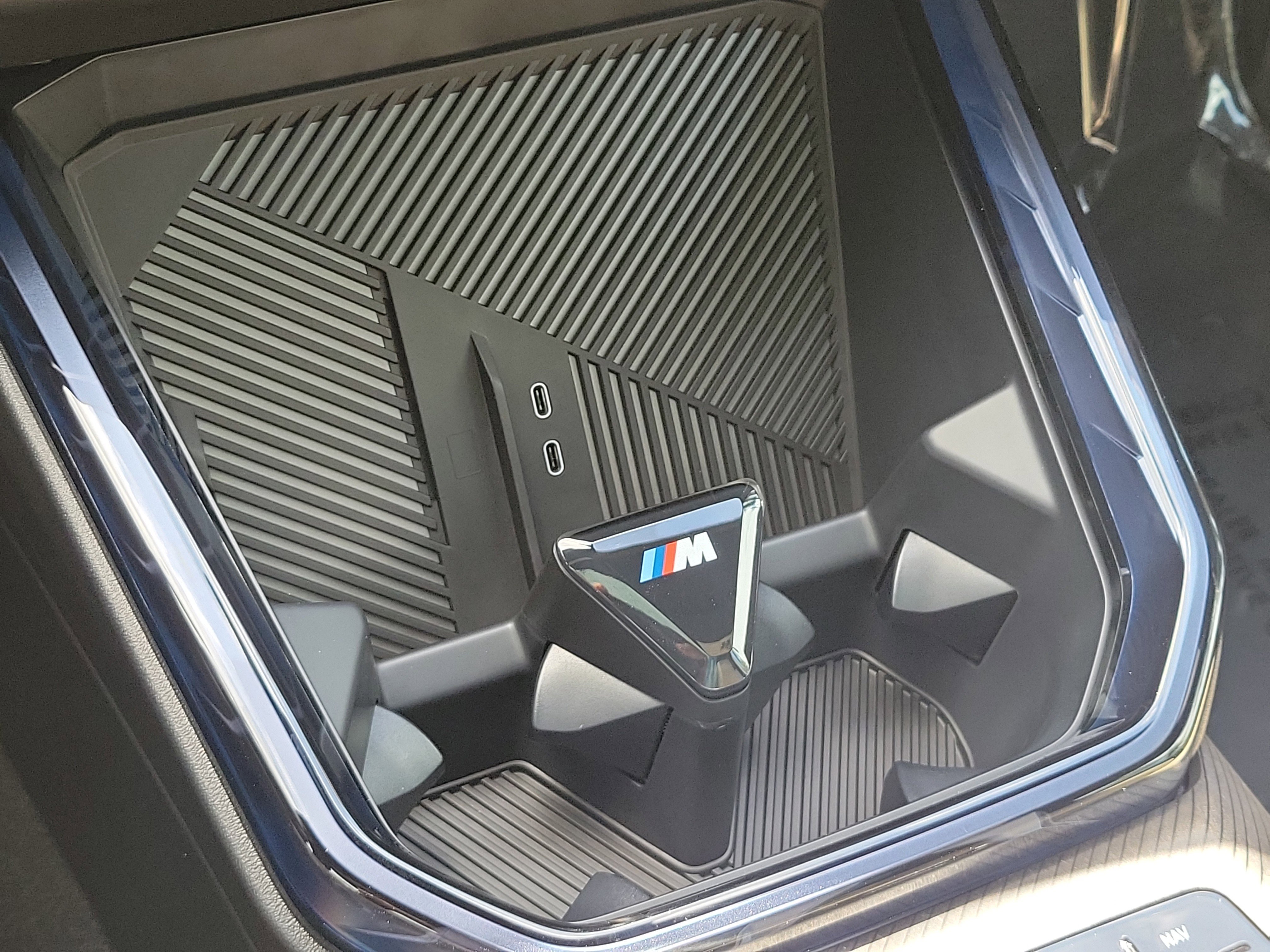 New 2026 Black Sapphire Metallic BMW 30 xDrive image 30