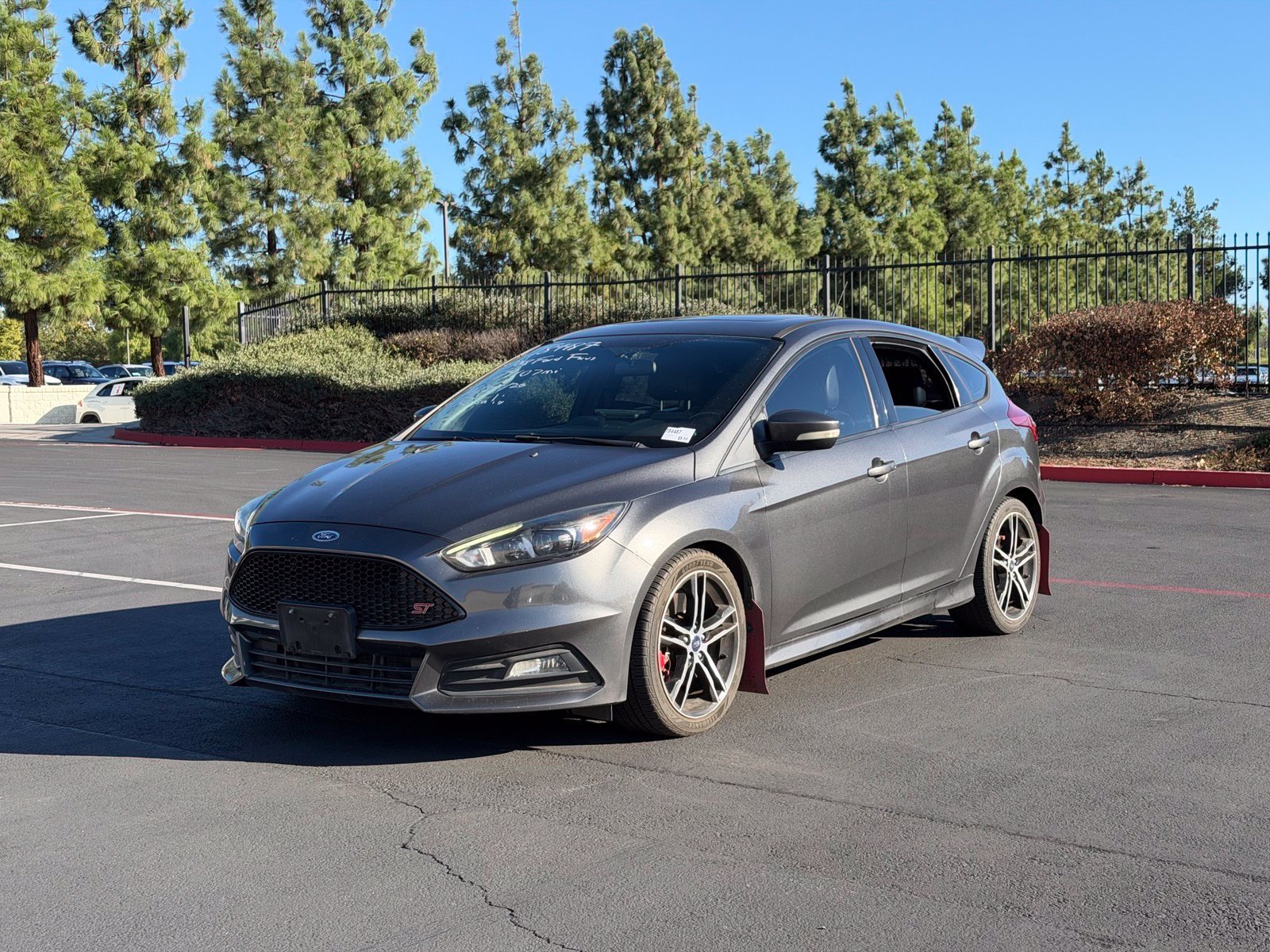 Used 2018 Magnetic Ford ST image 3