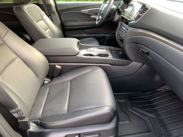 Certified Used 2025 Crystal Black Pearl Honda RTL image 27