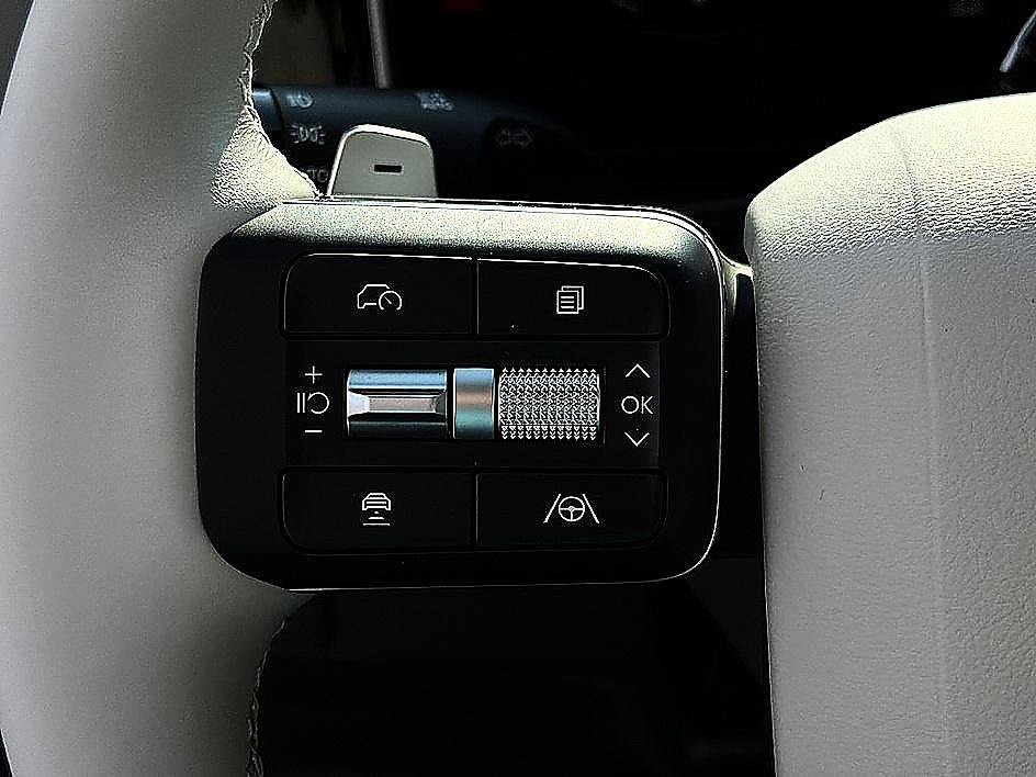 New 2027 Ecotronic Gray Hyundai SEL AWD image 12