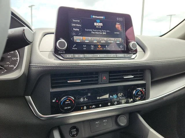 2025 Nissan Rogue SV - Photo 9