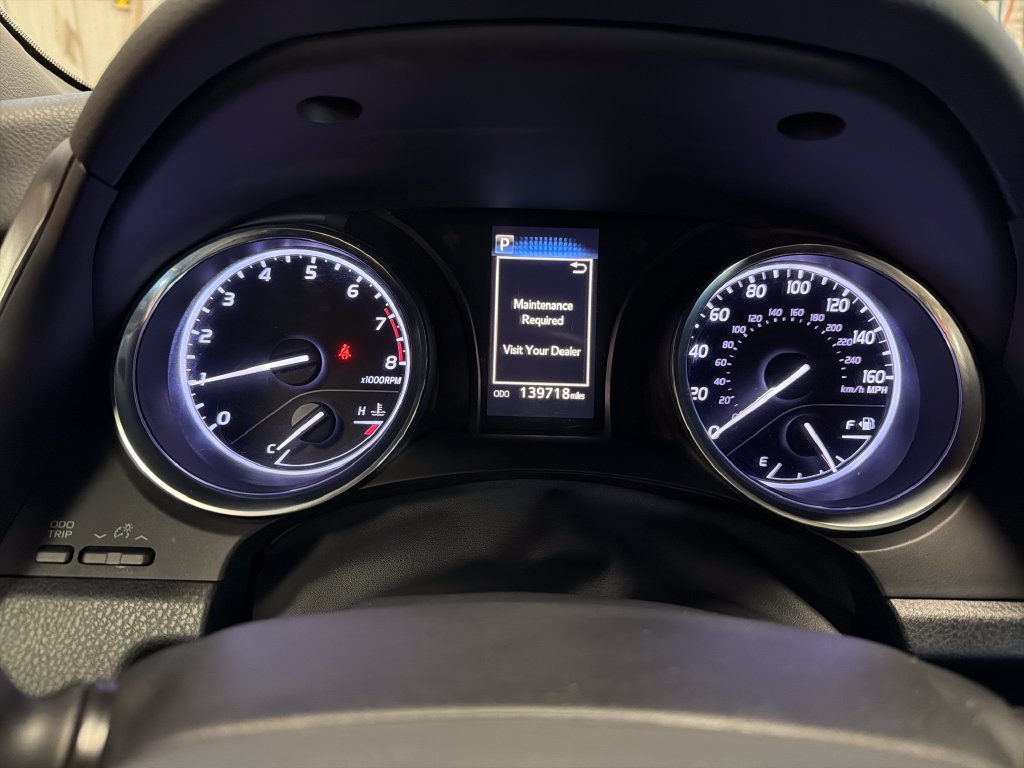 Used 2019 Silver Toyota SE image 22