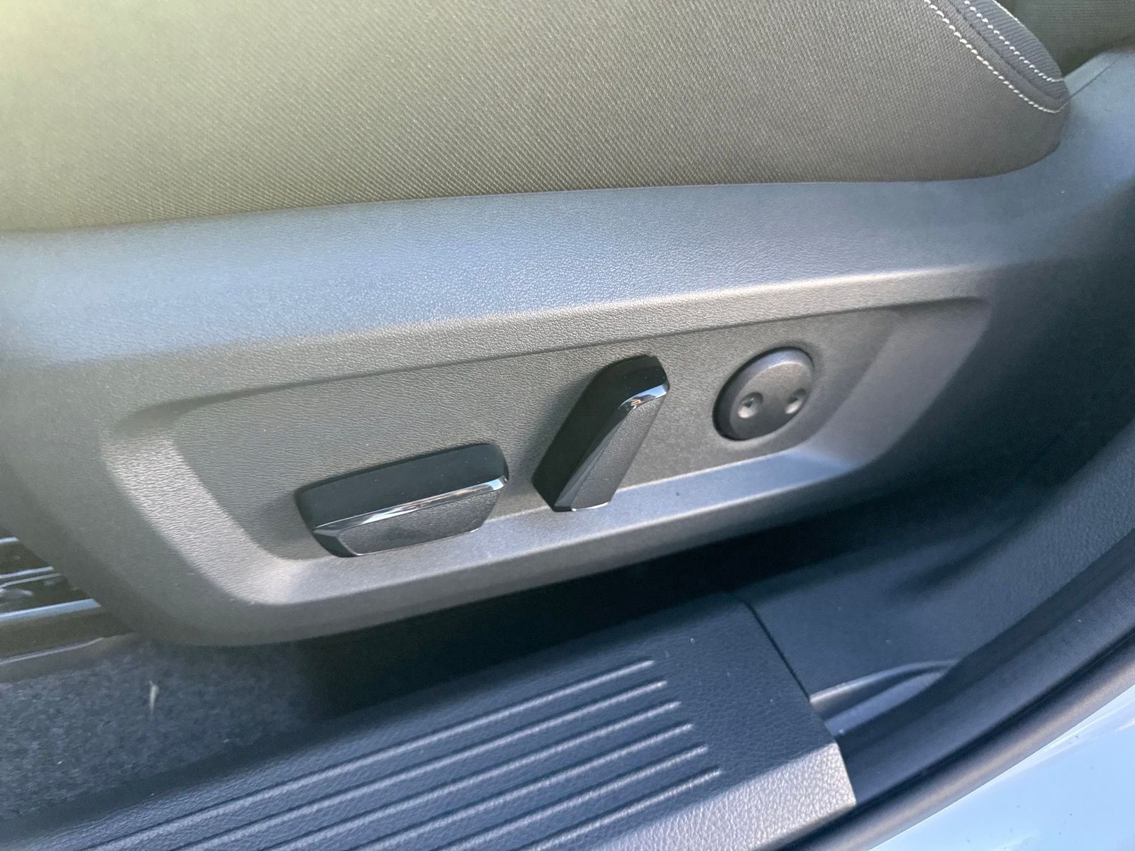 New 2026 Nissan Rogue SV 4D Sport Utility