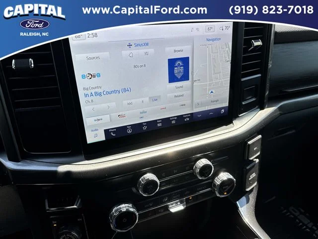 Used 2023 Black Ford XLT image 26