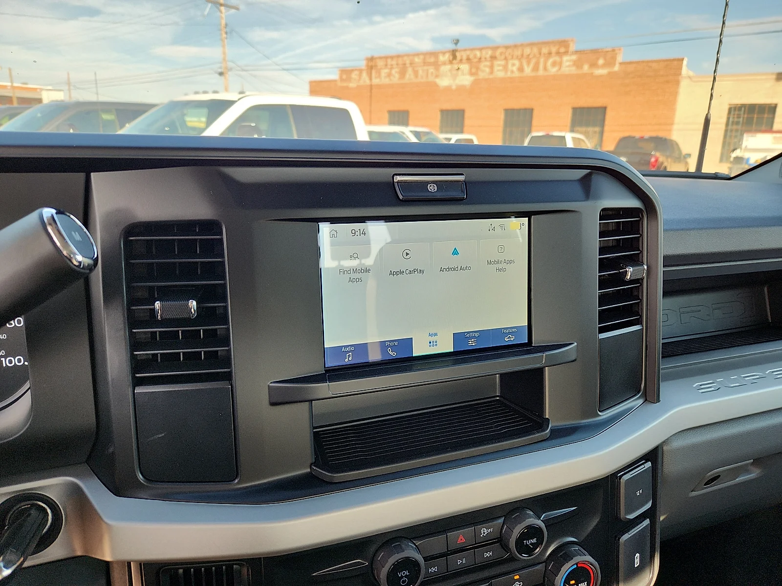 New 2027 Oxford White Ford XL image 24