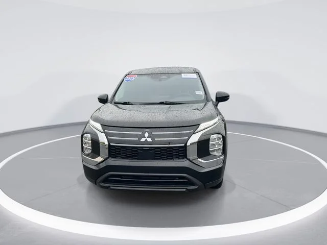 Used 2025 Black Mitsubishi ES image 2