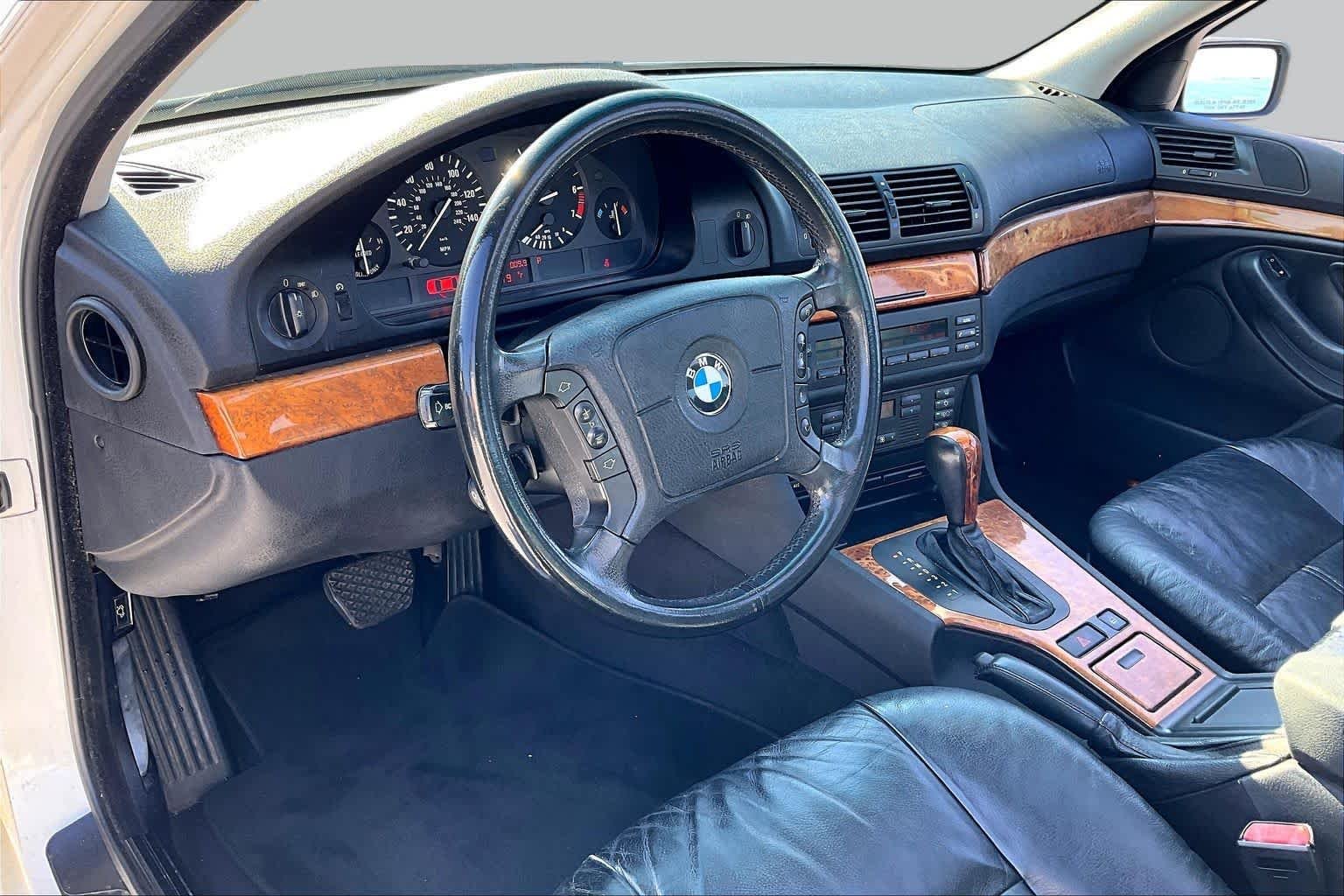 Used 1997 Alpine White BMW 528iA image 15