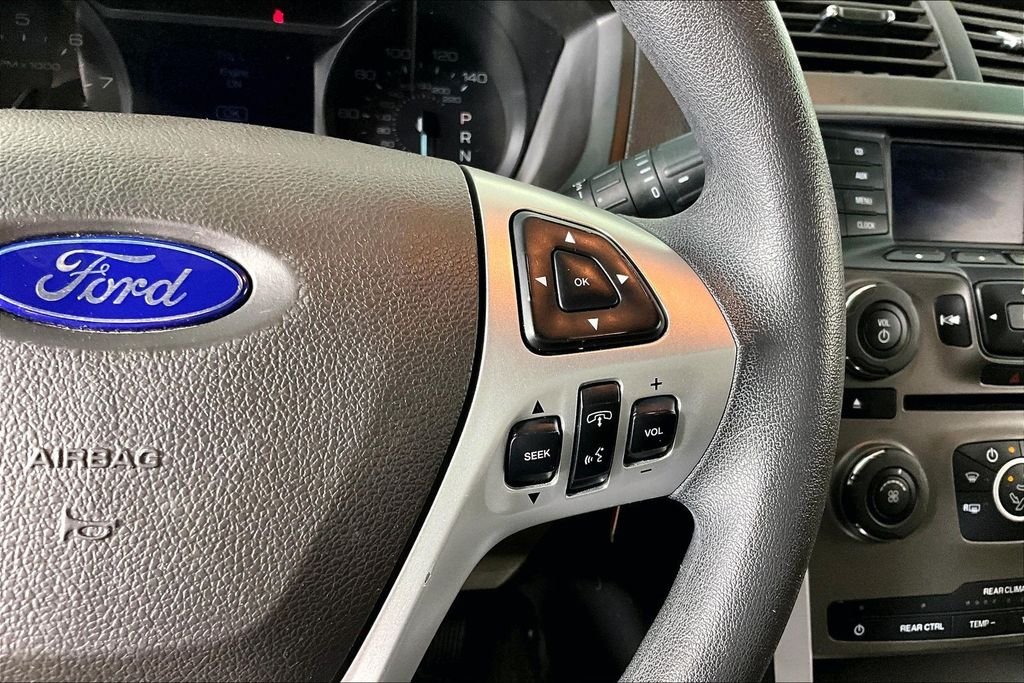 Used 2013 Red Ford Base image 10